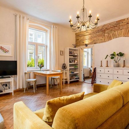 Historical Wine Apartment Μπρατισλάβα Εξωτερικό φωτογραφία