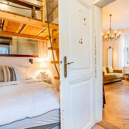 Historical Wine Apartment Μπρατισλάβα Εξωτερικό φωτογραφία