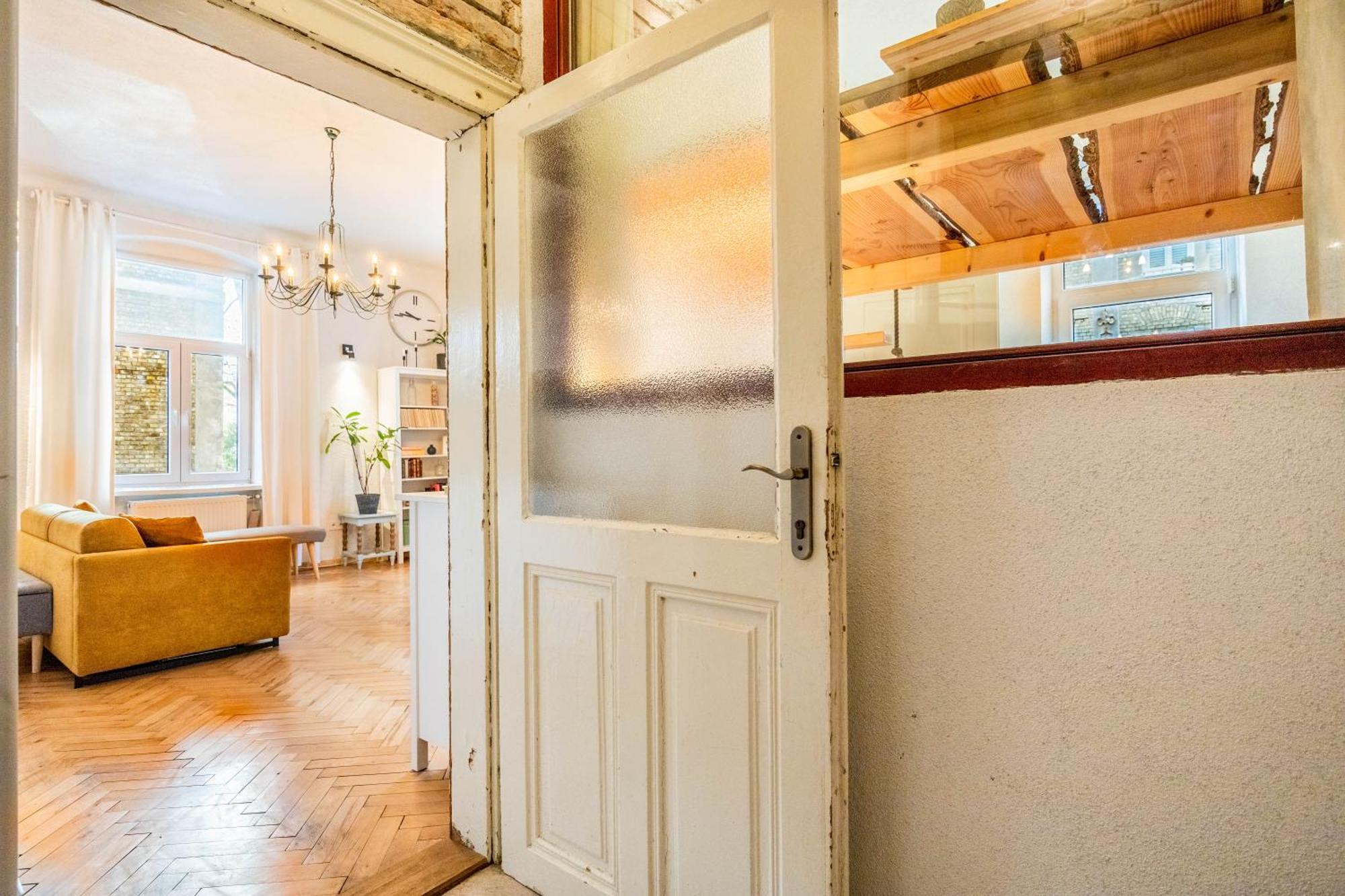 Historical Wine Apartment Μπρατισλάβα Εξωτερικό φωτογραφία